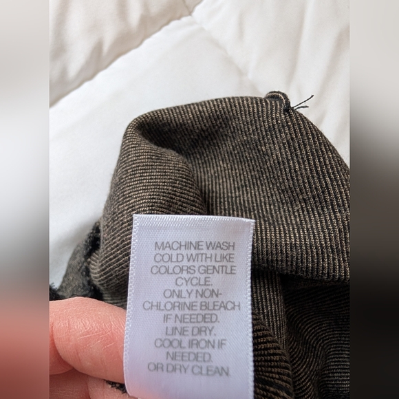 J. Jill Stretchy Slim Leg Ponte Pants Size Small Tall - Picture 10 of 11